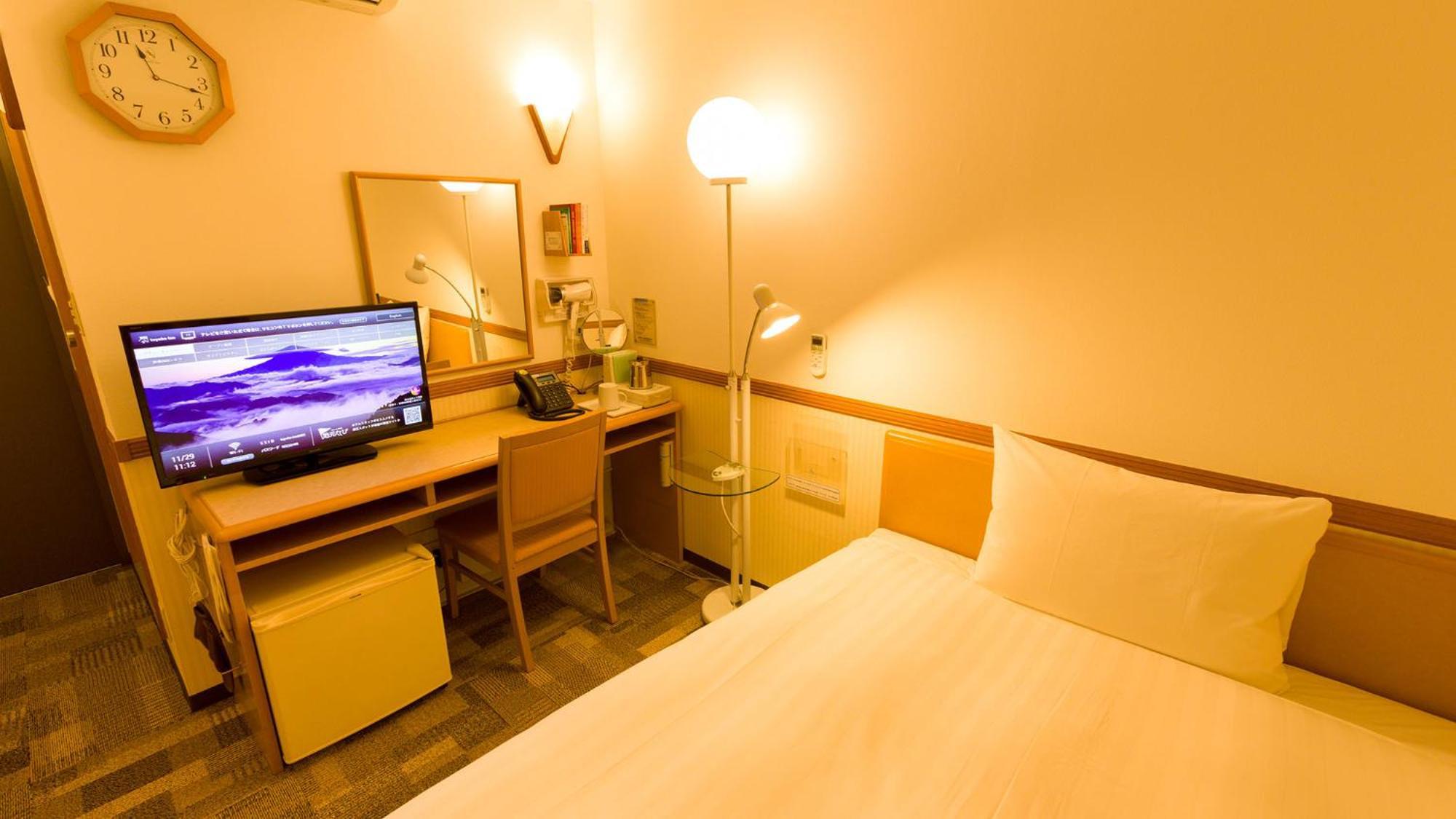 Toyoko Inn Tokyo Tozai-Sen Nishi-Kasai Room photo